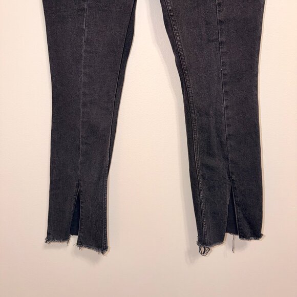 Abercrombie Curve Love High Rise Skinny Jeans 4/27S Black Front Seam Split Hem - Picture 4 of 7
